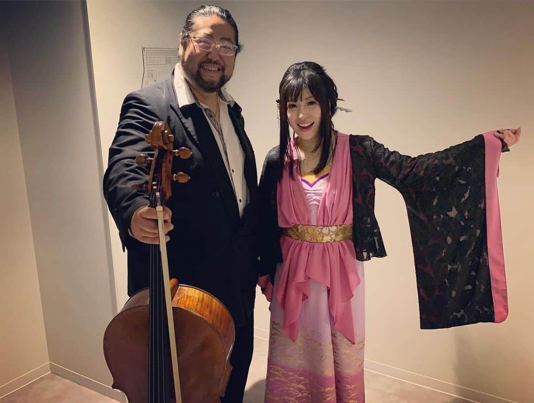 鈴華ゆう子さんのインスタグラム写真 - (鈴華ゆう子Instagram)「東京音楽大学中目黒・代官山校こけら落とし鈴華ゆう子スペシャルコンサートでした。 母校でオーケストラとのコンサート。私の原点はやはりクラシックだと心から思えた日でした。チェリストの向井さんと演奏した結ノ道は特別だった！指揮者の西口さんはじめ、コンマスの谷崎さん、オケの皆さまありがとうございました！！(*´艸`) #tcm #東京音楽大学 #鈴華ゆう子#yukosuzuhana #東京音大」5月20日 11時24分 - yuko.suzuhana