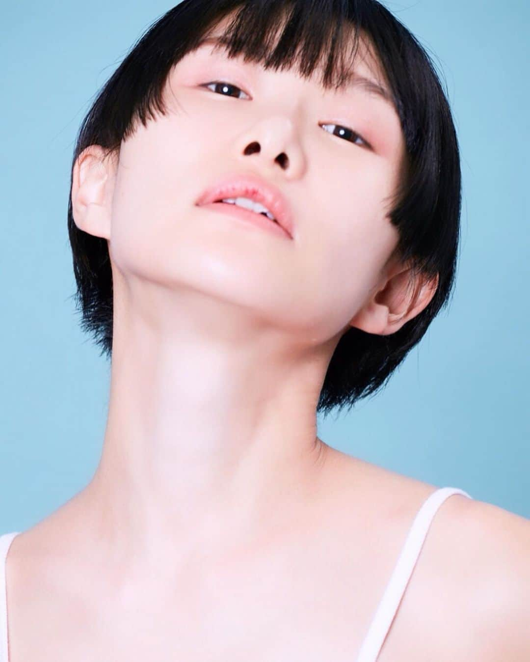 濱田茉奈さんのインスタグラム写真 - (濱田茉奈Instagram)「._ New skin care shoot💕💕 📸 @niceguy_yukky  Hair & Make @junkokobayash @ryotanakamu  @_san_chan」5月20日 11時26分 - manahamada0222