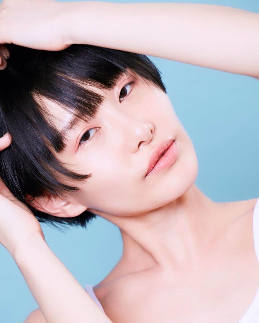 濱田茉奈さんのインスタグラム写真 - (濱田茉奈Instagram)「._ New skin care shoot💕💕 📸 @niceguy_yukky  Hair & Make @junkokobayash @ryotanakamu  @_san_chan」5月20日 11時26分 - manahamada0222