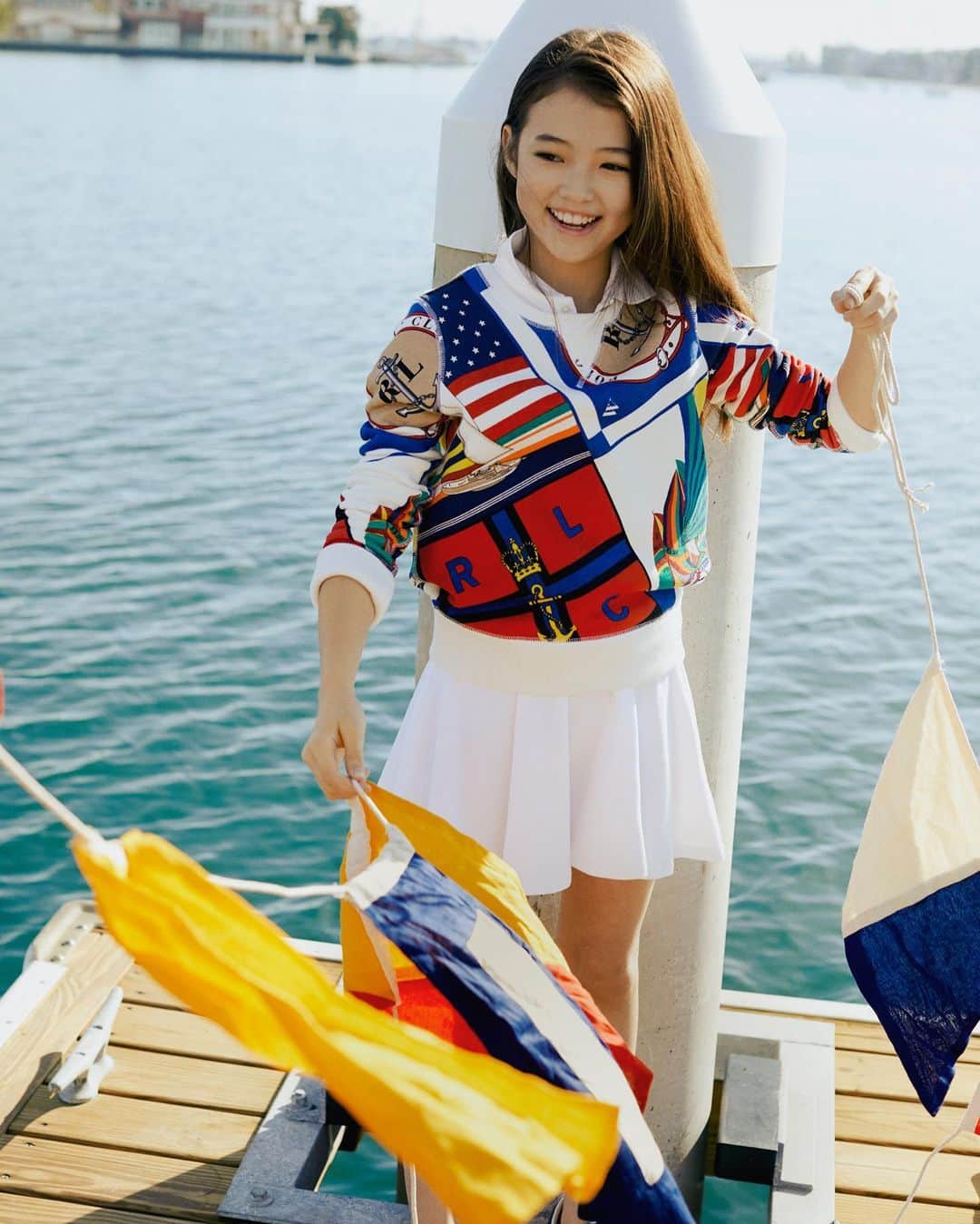 Polo Ralph Laurenさんのインスタグラム写真 - (Polo Ralph LaurenInstagram)「Sailing flags signal the arrival of our new nautical collection for #RLKids. . Shop bold primary colors and yachting-inspired graphic looks via link in bio.」5月20日 11時38分 - poloralphlauren