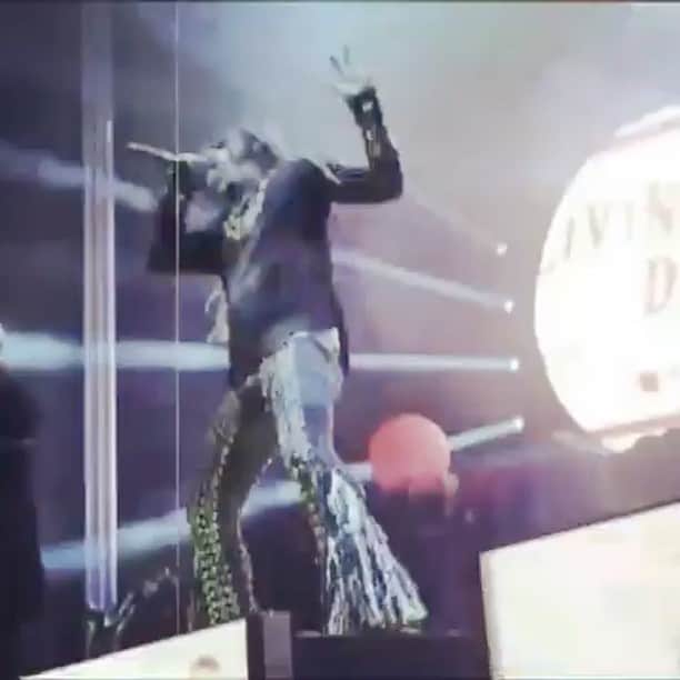 ロブ・ゾンビのインスタグラム：「Here's a killer little video @rob_fenn put together from a few years ago. Man, you can feel how hot was that summer. Whew! #robzombie #johnfive #piggyd #gingerfish #meetthecreeper」