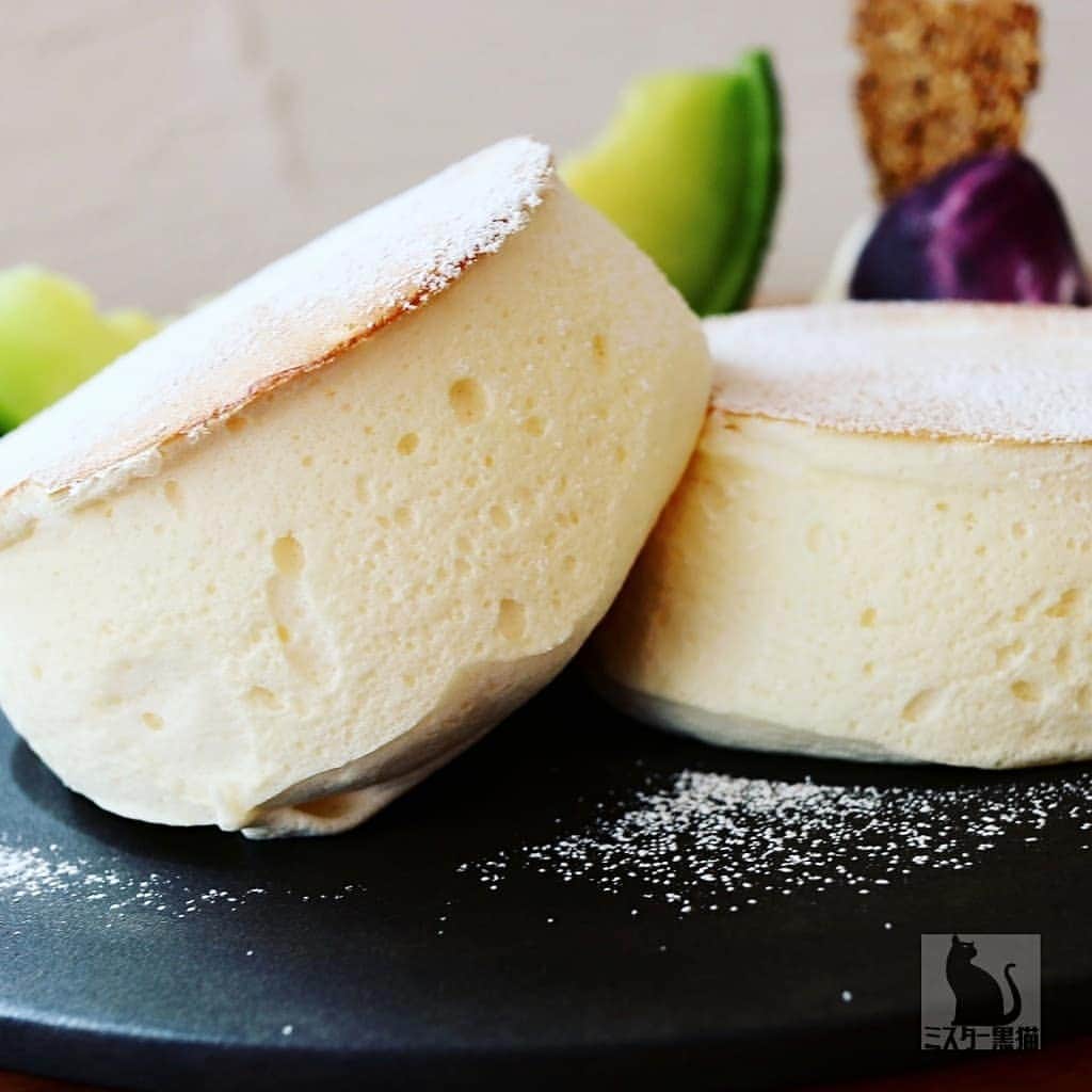 ミスター黒猫（黒猫仙人）のグルメインスタ