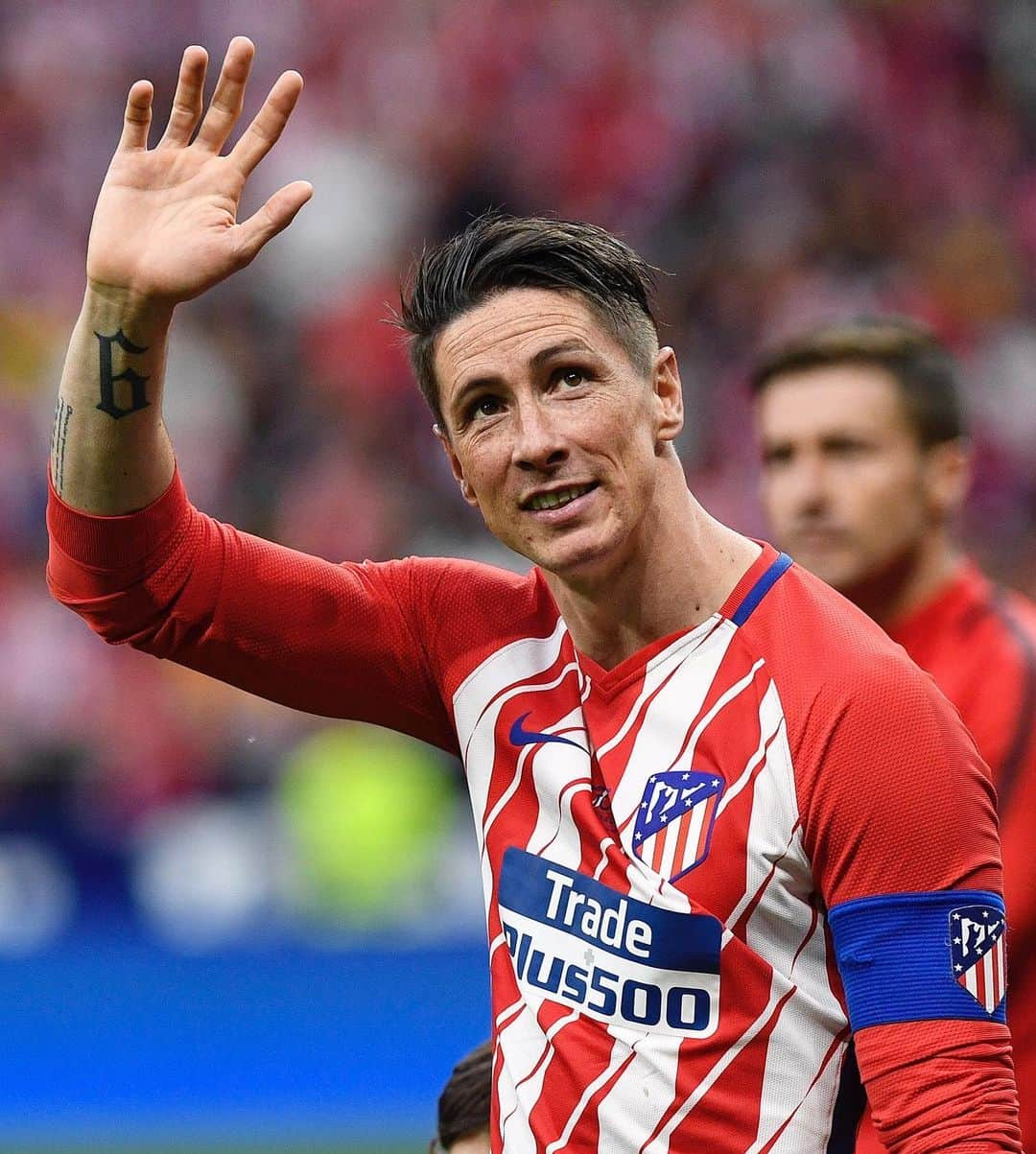 LFPさんのインスタグラム写真 - (LFPInstagram)「One year since @fernandotorres’ farewell at @atleticodemadrid! 😥👋🏻❤️ • #FernandoTorres #Atleti #LaLigaSantander #LaLiga #LaLigaHistory」5月20日 21時37分 - laliga