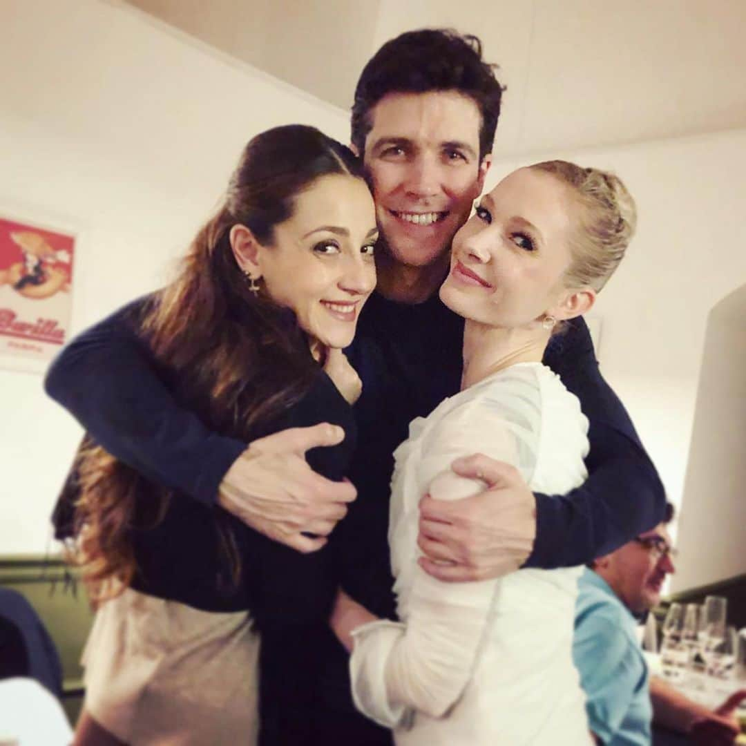 ロベルト・ボッレさんのインスタグラム写真 - (ロベルト・ボッレInstagram)「#Repost @__melissahamilton ・・・ Thank you Naples 🇮🇹 A special Sunday performing with @robertobolle in @ondance.it Final Show @arenaflegrea and sharing the stage with dear friend @nicolettamanni ❣️. . . . #ondance#robertobolle#napoli#naples#italy#love#friends#travel#sundayfunday#dance#ballet#art#arenaflegrea#ballerina#melissahamilton#nicolettamanni#royalballet#teatroallascala#gaynorminden#gmartist」5月20日 21時46分 - robertobolle