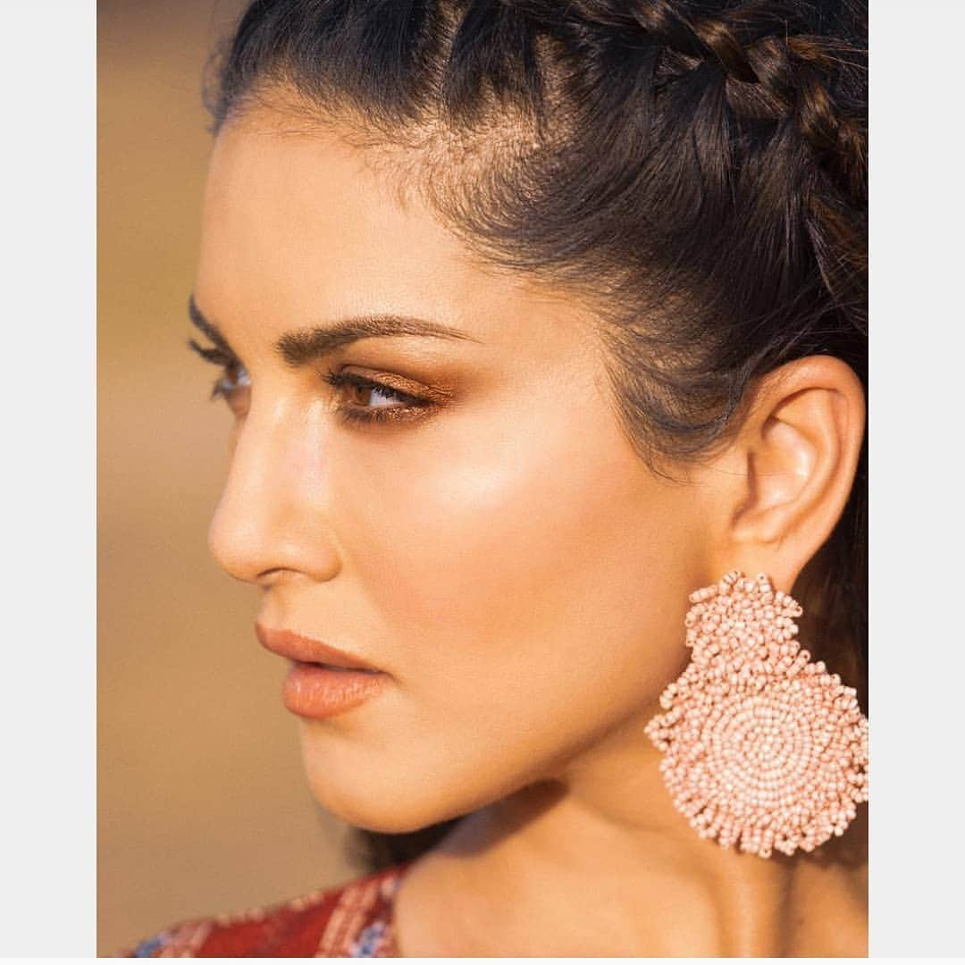 サニー・レオーネさんのインスタグラム写真 - (サニー・レオーネInstagram)「😘」5月20日 21時47分 - sunnyleone