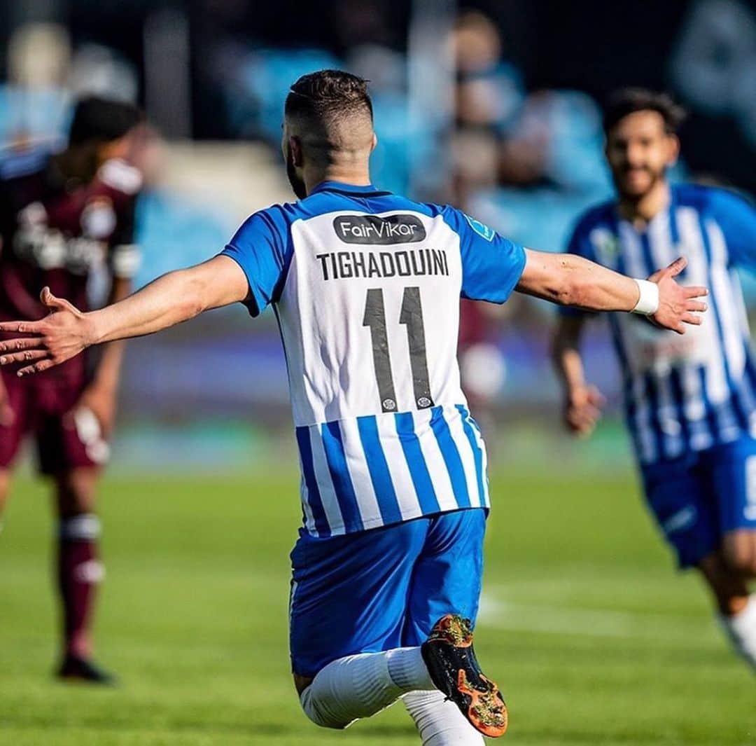 アドナネ・ティガドゥイニのインスタグラム：「Hamdoullah 🤲🏼 What a game yesterday !! 4-3 win over FcKopenhagen !! ❤️⚽️#supporters amazing again thanks for everything and happy with my 2 goals • Thnx to @jacoblungi & @anyembe for the fantastic assists 😍💪🏾 #efb #ramadanpower」
