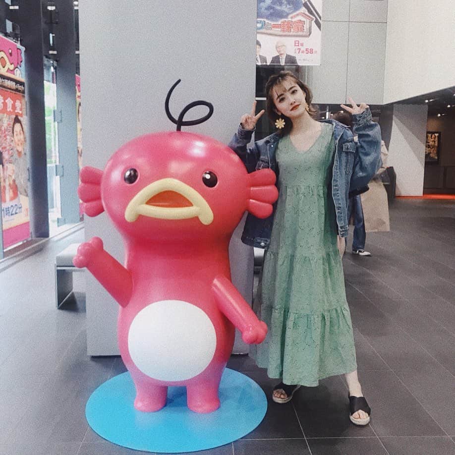 夏焼雅さんのインスタグラム写真 - (夏焼雅Instagram)「大阪で可愛いゆるキャラと遭遇した！！！ #エビシー 🦐 #osaka #みやフク @emoda_official」5月20日 22時03分 - miyaaa0825