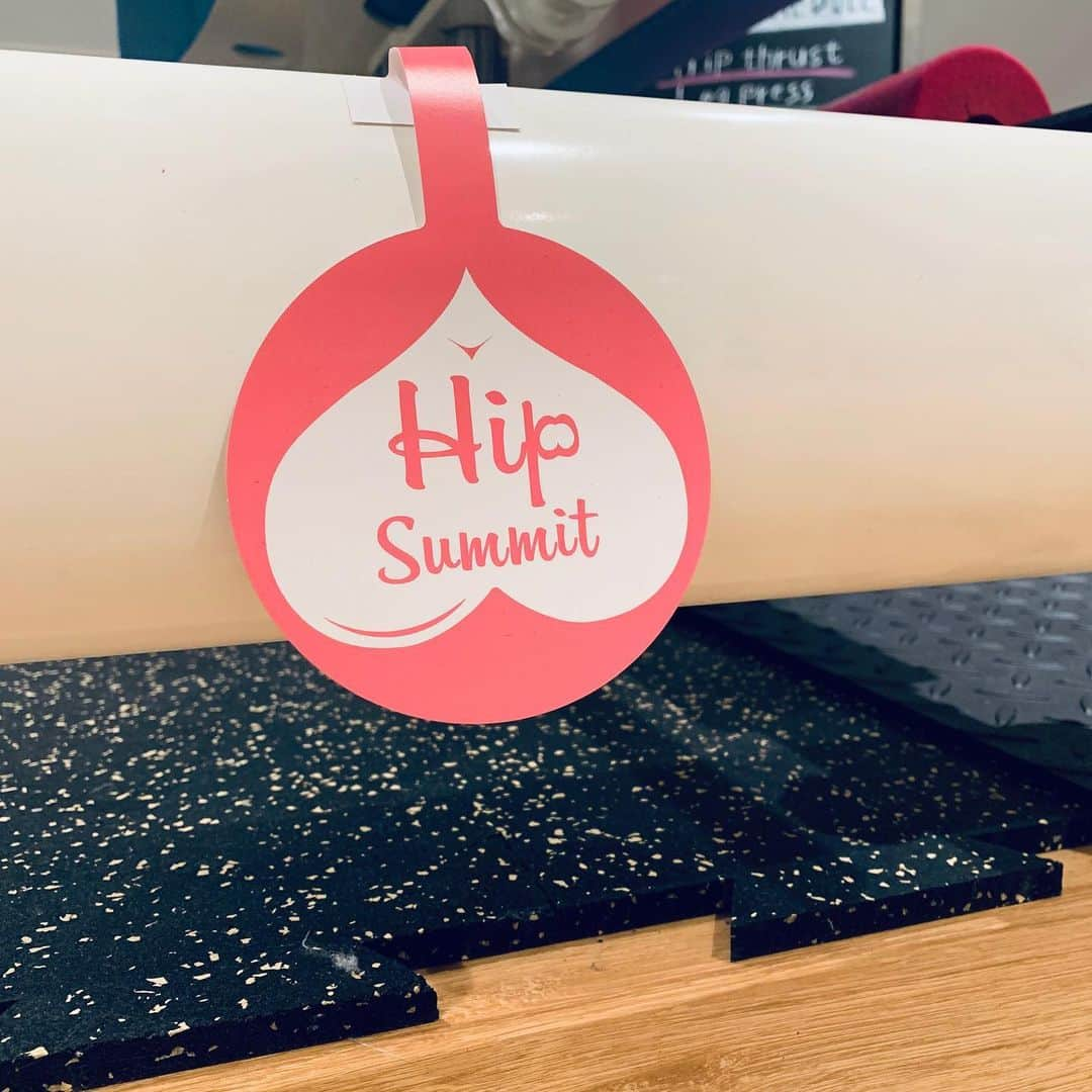 メガロス河原町三条店さんのインスタグラム写真 - (メガロス河原町三条店Instagram)「本日もhipsummit✨✨ 河原町オリジナル BODY MAKE CIRCUIT‼︎ たったの15分参加で 200kcal✨ 皆さんのご参加お待ちしております♫ MANA❤️ #メガロス河原町三条 #女性専用 #gym #美尻 #グルーツビルダー #体験受付中」5月20日 22時18分 - megalos.kawaramachisanjo