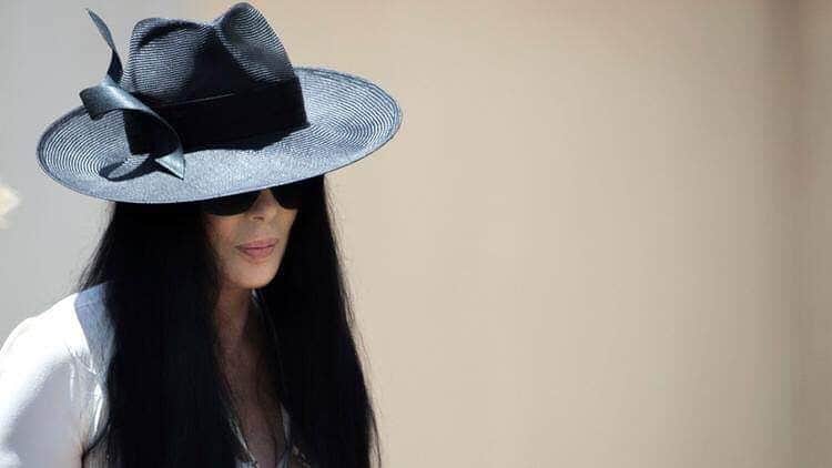 フィリップトレーシーさんのインスタグラム写真 - (フィリップトレーシーInstagram)「Happy Birthday Cher ❤️ Cher in a Philip Treacy hat.」5月20日 22時27分 - philiptreacy