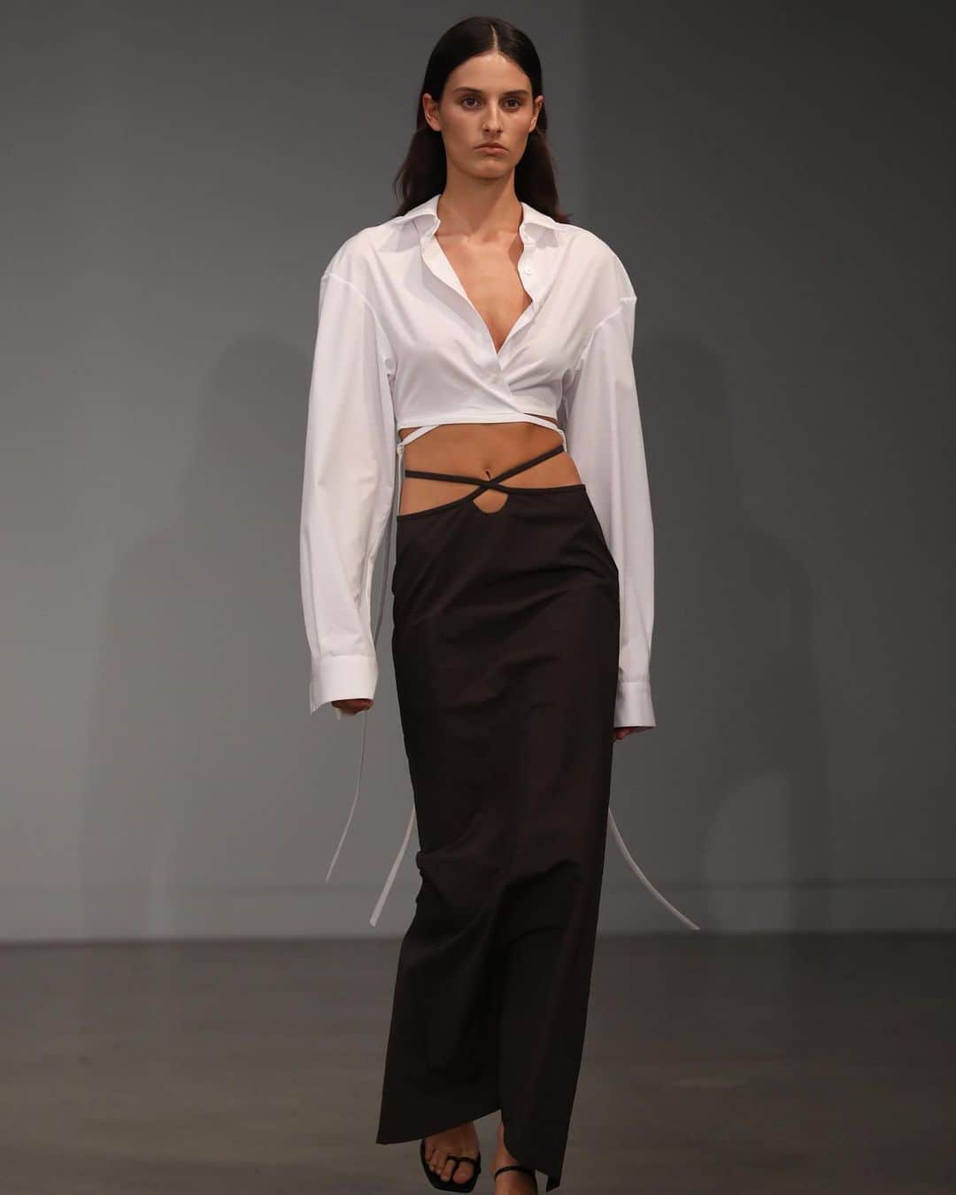 Fashion Weekのインスタグラム：「@christopher_esber's Resort collection @fashionweekaus oozed chic simplicity. #MBFWA ⠀⠀ 📸 @gettyimages」
