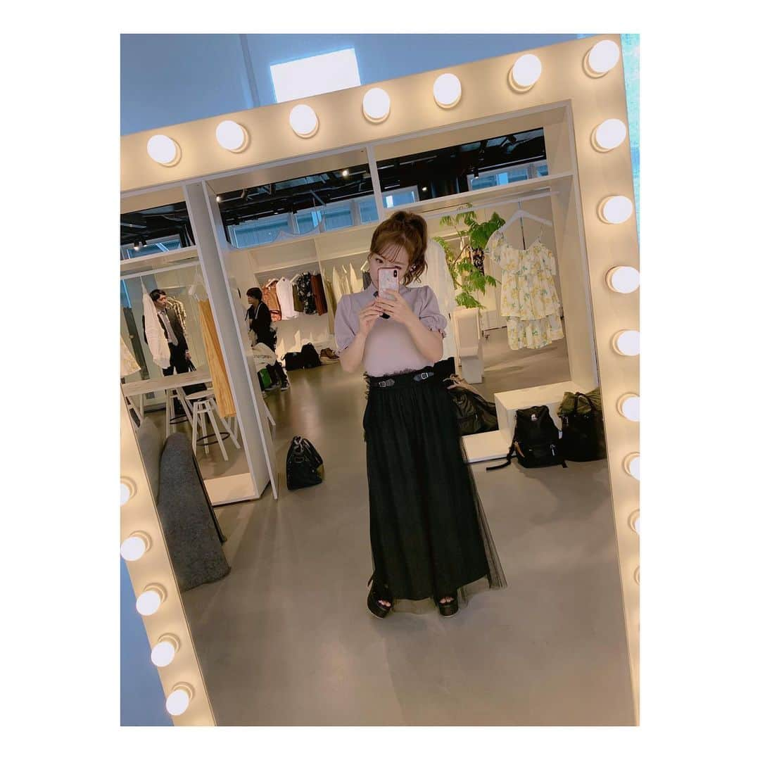 辻希美さんのインスタグラム写真 - (辻希美Instagram)「今日は朝からロケしてます(๑・ω-)～♥” #ロケ #お仕事day #頑張ります #💪」5月20日 14時06分 - tsujinozomi_official