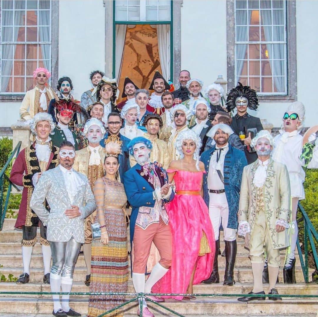 マーク・ジェイコブスさんのインスタグラム写真 - (マーク・ジェイコブスInstagram)「Goodbye Sintra. We had a ball! #lornenzos40th @lorenzomartone」5月20日 15時20分 - themarcjacobs