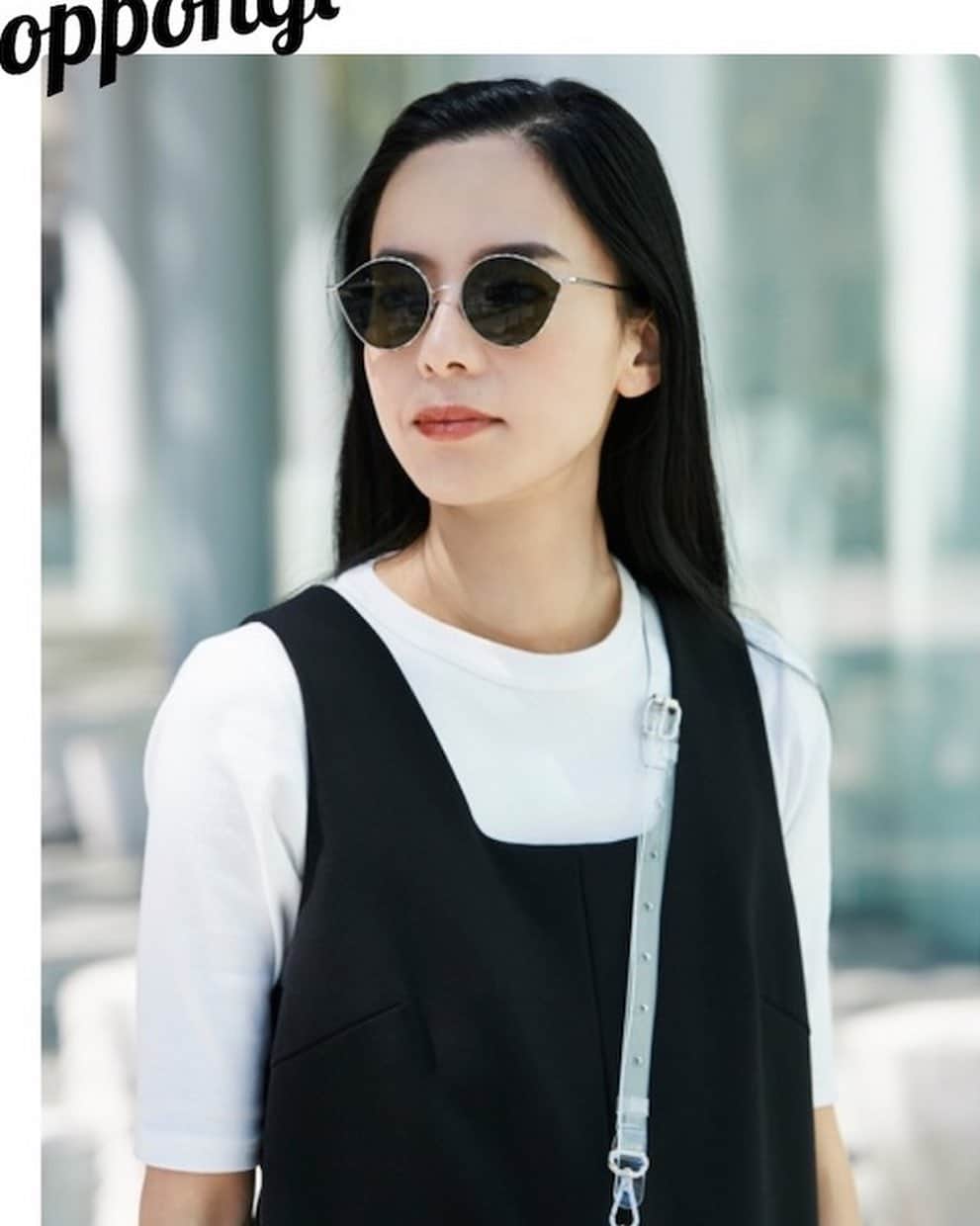 のインスタグラム：「Press info: mi-mollet、PR佐藤果林さんコーディネートにてAHLEMをご紹介いただきました。どうもありがとうございます。  #webmagazine #mi-mollet @mimollet  @mimollet_snap  #ミモレ #model #pr @karin_sato  #eyewear #sunglasses  @ahlem  #store  @globespecs_official  #tokyo  #opticalstore」