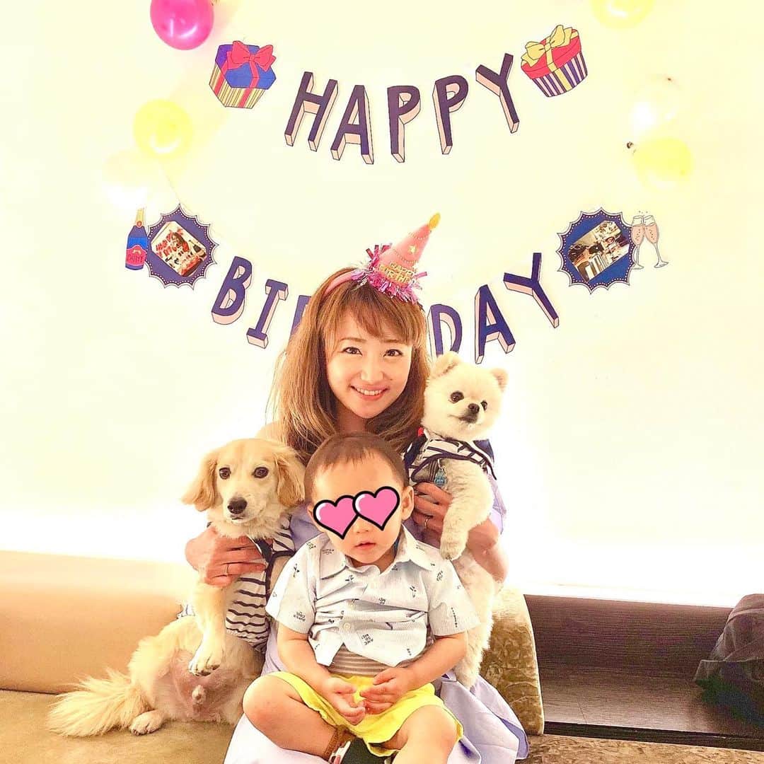 柑谷あゆみさんのインスタグラム写真 - (柑谷あゆみInstagram)「ゆりっち♡HPB🎂 出会ってから12年‼︎ ママになっても変わらずさらに美しくなってくゆりっち💓 お誕生日おめでとう🎈 #誕生日#写真ケーキ」5月20日 16時21分 - kantani_ayumi