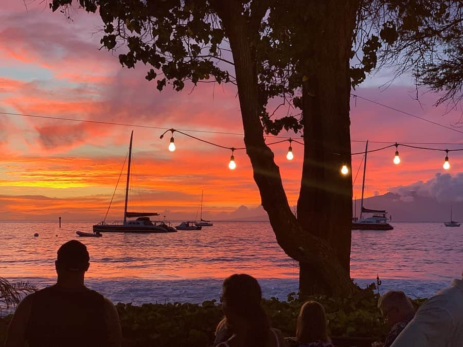 カイル・ニューマンさんのインスタグラム写真 - (カイル・ニューマンInstagram)「PARADISE  #hawaii #sunset #filtersareforsuckers」5月20日 16時49分 - kyle_newman