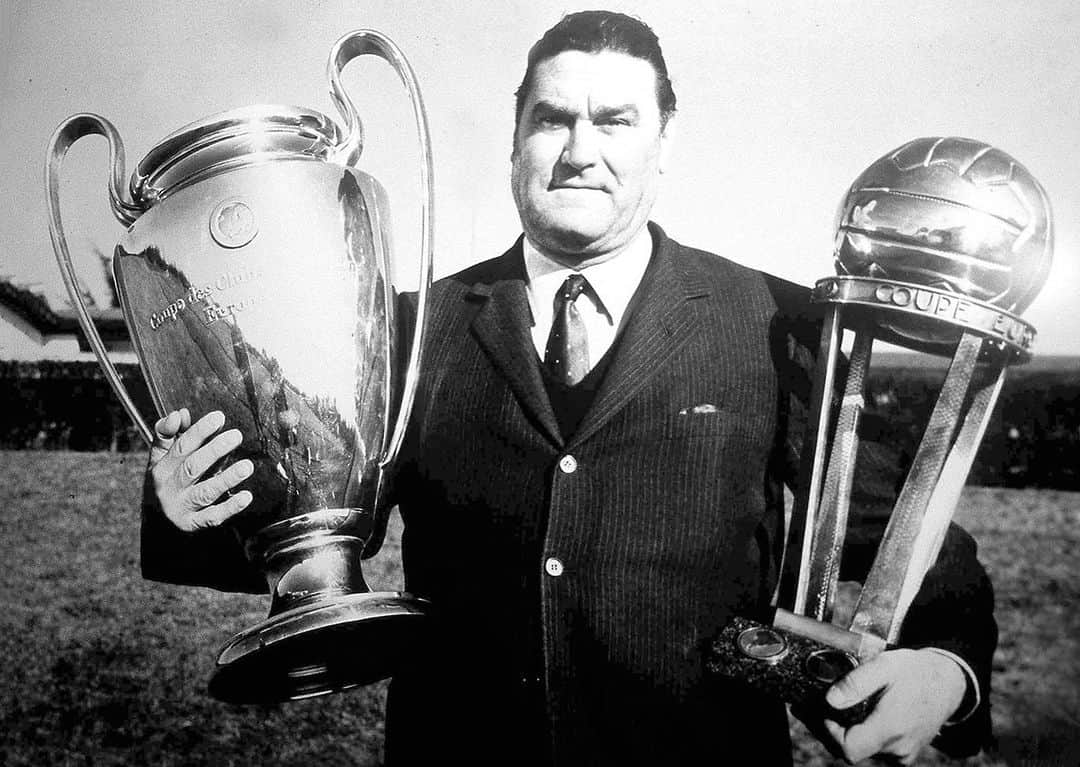 ACミランさんのインスタグラム写真 - (ACミランInstagram)「Nereo Rocco was born #OnThisDay in 1912: let's all celebrate the legendary coach of our first two European Cup victories! ❤⚫ 107 anni fa nasceva Nereo Rocco: auguri Paròn, sei sempre nel cuore di ogni rossonero! ❤⚫ #ForzaMilan」5月20日 16時58分 - acmilan