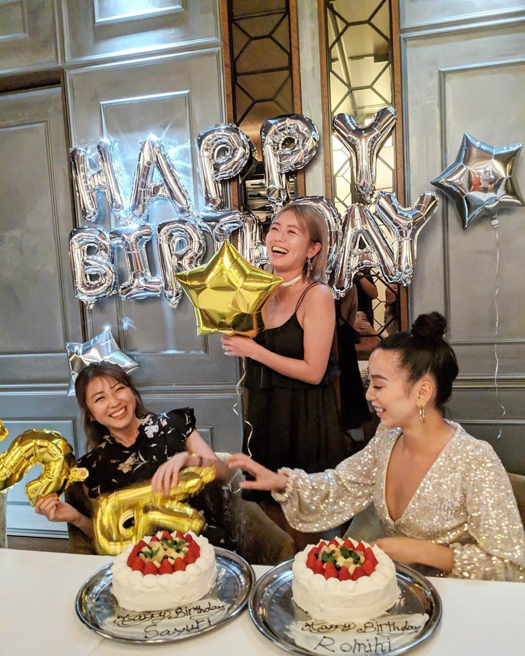 鈴木あやさんのインスタグラム写真 - (鈴木あやInstagram)「Happy birthday ろみちゃん&るいちゃんっ！ 🎉💖 この先もずっとこの2人が幸せであってほしいと心から願える大事な心友。 2人の笑顔がたくさん見れて嬉しかった☺️✨ #birthday #party #happybirthday #friends #love #shibuya #渋谷 #🎉」5月20日 17時13分 - techitechiaya