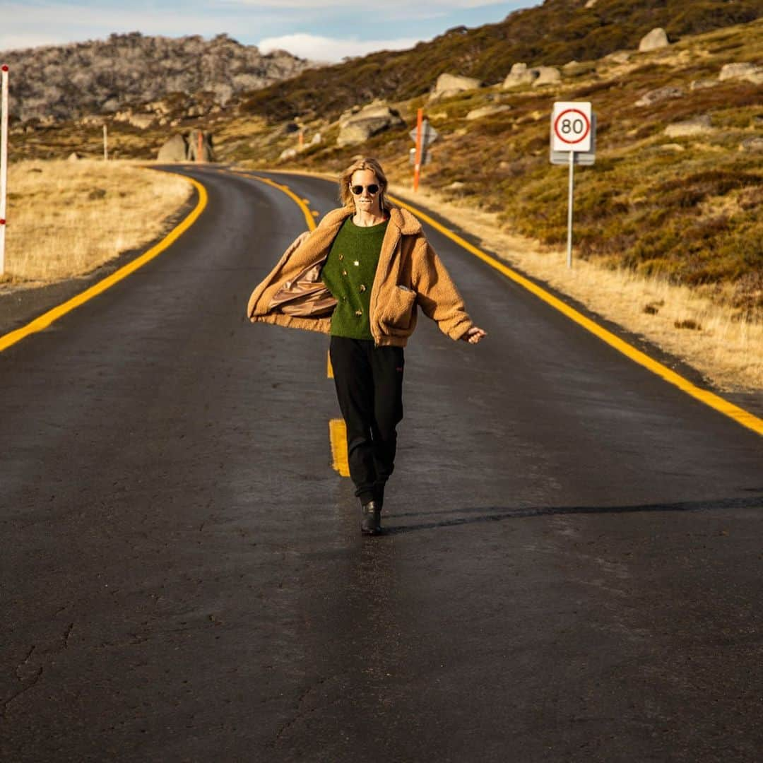 ブロンテ・キャンベルさんのインスタグラム写真 - (ブロンテ・キャンベルInstagram)「Walking into last week of training camp like 💃」5月20日 17時19分 - bronte_campbell