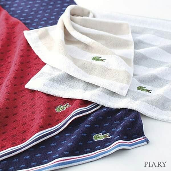 PIARYさんのインスタグラム写真 - (PIARYInstagram)「＼お父さんありがとうの気持ちを込めて／ 【■　new arrival　■】 PIARYの父の日ギフト♡ 父の日のプレゼントは 普段はなかなか言葉にできない 感謝の気持ちを込めた贈り物を✨ . お酒が選べるカタログギフトとおつまみを一緒に贈れるセットや 食器・タオルなどの日用品など お父さんがもらってうれしいアイテムを 充実のラインナップでご用意♡ . 今年の父の日は 【6月16日（日）】 いつも家族のために頑張っている お父さんへ感謝の気持ちを伝えてみては？ . . 父の日までにお届けできる受付期間は 【6月6日（木）AM9:00】まで!! プレゼントの準備はお早めに✨ . . 父の日ギフトの詳細は @piary_inst よりPIARYホームページをチェック！ . . . #PIARY #ピアリー #PIAHANA #bride #ウェディング #ハーバリウム #結婚式準備 #令和婚 #プレ花嫁 #日本中のプレ花嫁さんと繋がりたい #全国のプレ花嫁さんと繋がりたい #新郎新婦 #2020春婚 #2019夏婚 #2019秋婚 #2019冬婚 #2019WEDDING #父の日ギフト #卒花 #卒花嫁 #東海プレ花嫁 #関東プレ花嫁 #関西プレ花嫁 #花嫁 #父の日 #父の日プレゼント #fathersday #おつまみ #焼酎 #ブランデー」5月20日 17時45分 - piary_inst