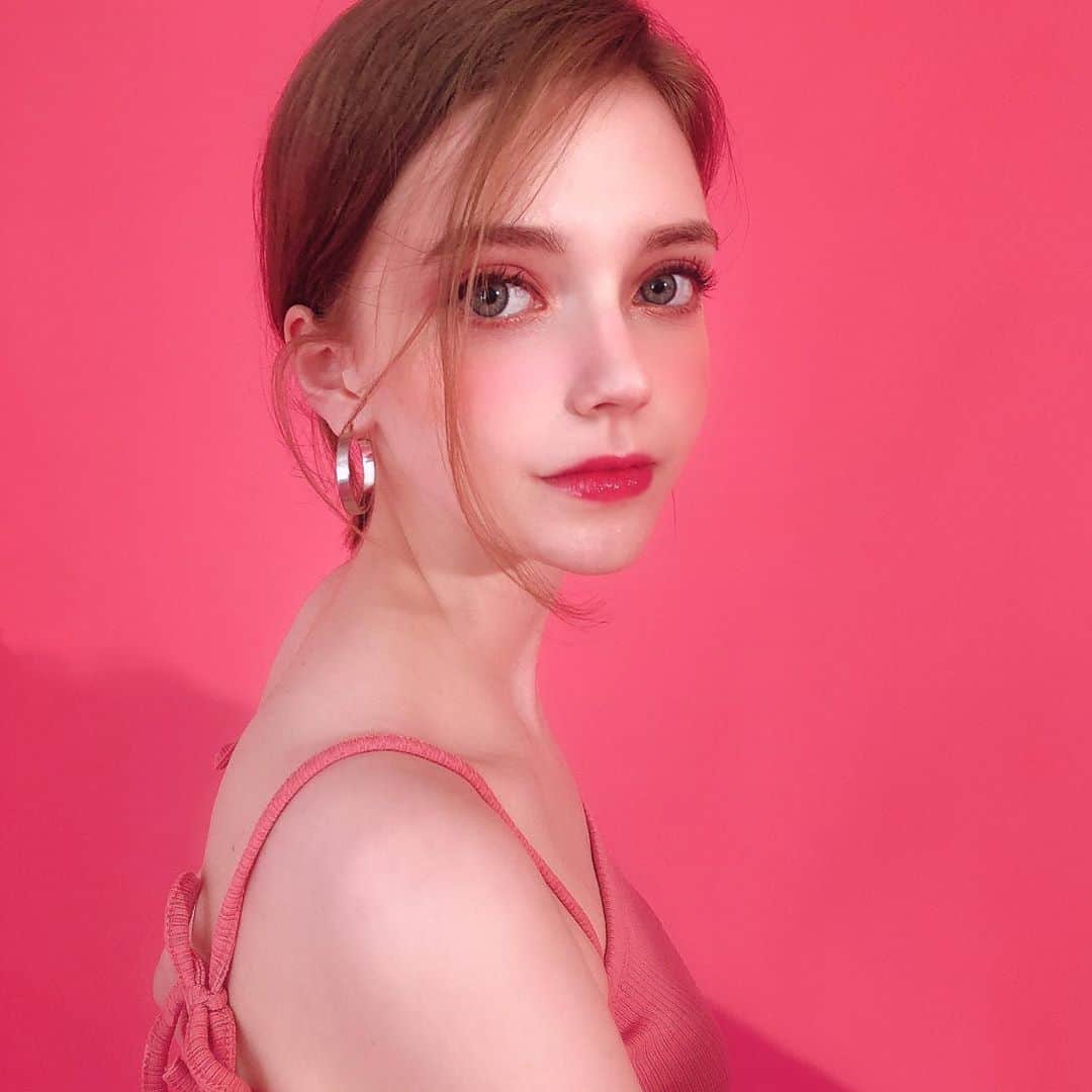 Chuuのインスタグラム：「@chuu__chloe❤️🧡💛#adan⚡️」