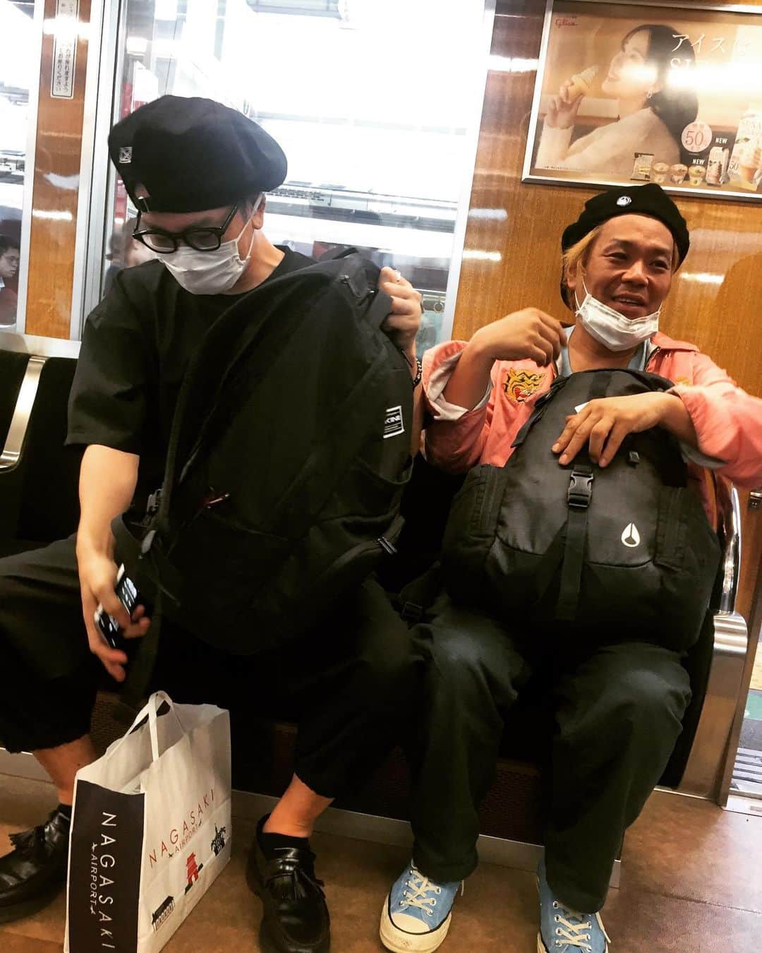 こーいちのインスタグラム：「ハンパない京都の仲間。 長崎までコラボしに来てくれてありがとう。 心強かったよ。  #rottengraffty  #帰りも阪急電車でコラボ #一生よろしく」
