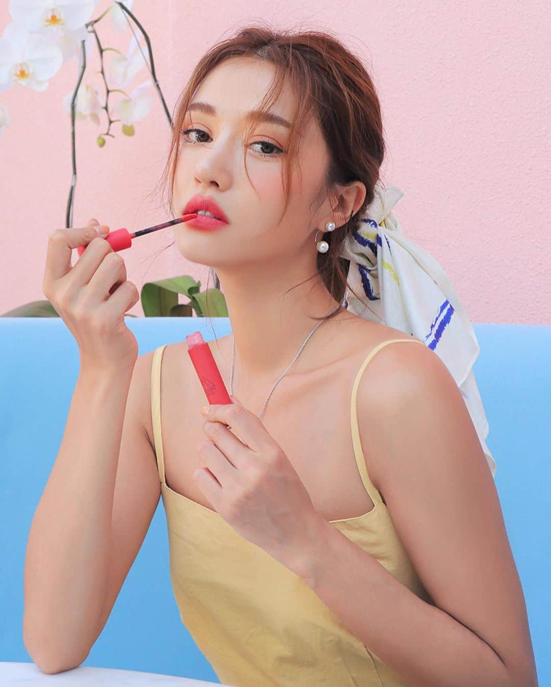 3CE Official Instagramさんのインスタグラム写真 - (3CE Official InstagramInstagram)「3CE VELVET LIP TINT #ENJOY_LOVE 차분하면서도 선명하게 예쁜 브라이트 핑크 컬러💗 #3ce #3cevelvetliptint #pinklips」5月20日 18時24分 - 3ce_official