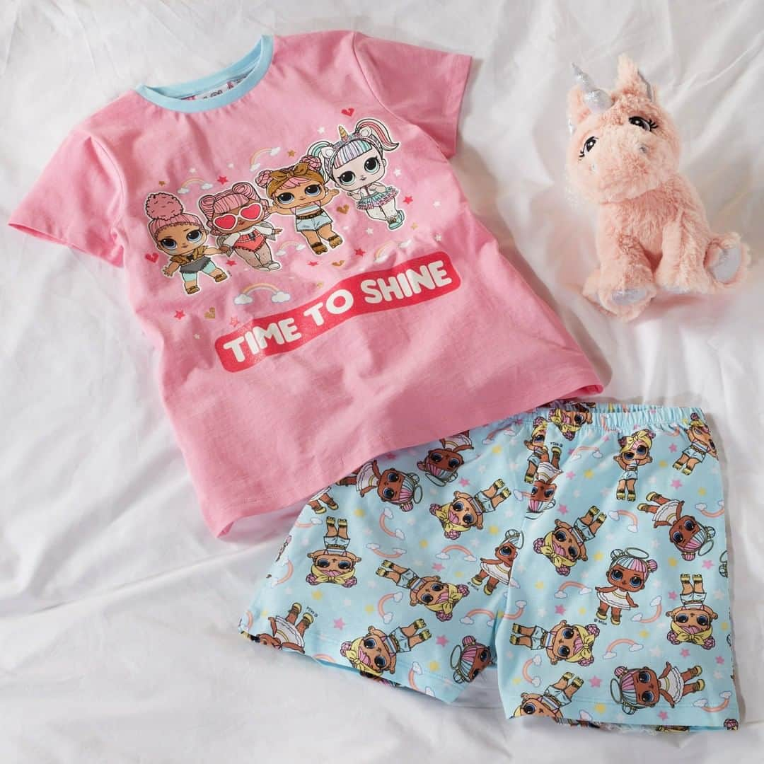 プリマークさんのインスタグラム写真 - (プリマークInstagram)「It's a new week and it's time to shine! 🌟 PJ Set £7/€10 (Available in: 🇬🇧🇩🇪🇳🇱🇦🇹🇧🇪🇮🇪🇫🇷🇮🇹🇪🇸🇵🇹) #Primark #LolSurprise #kidswear」5月20日 19時00分 - primark