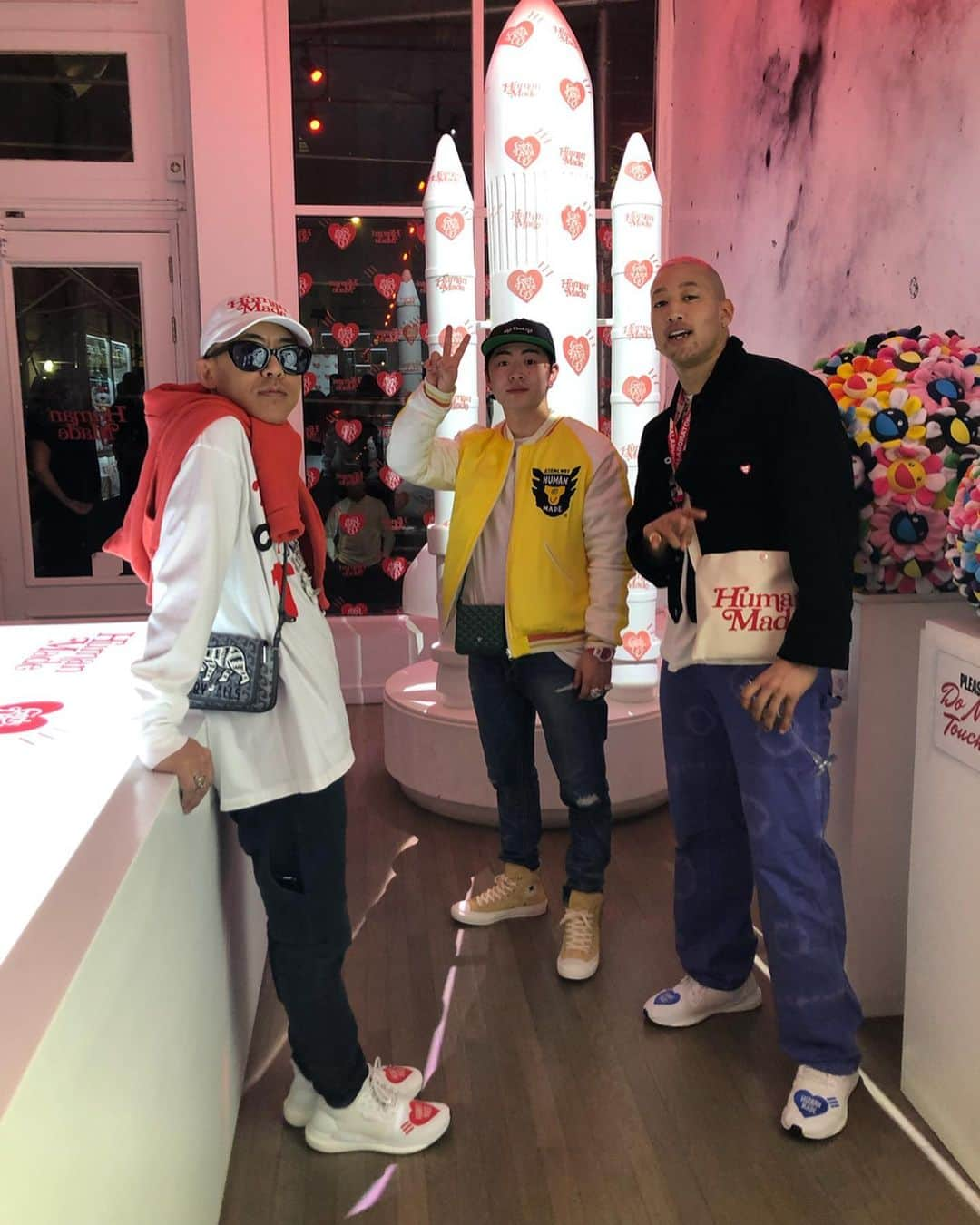 佐野玲於さんのインスタグラム写真 - (佐野玲於Instagram)「@nigo @dan_doyle_ @verdy @paulowallo @mandy_sekiguchi_official   #NYC #humanmade  #grilsdontcry」5月20日 19時14分 - reo_sano_official_acc