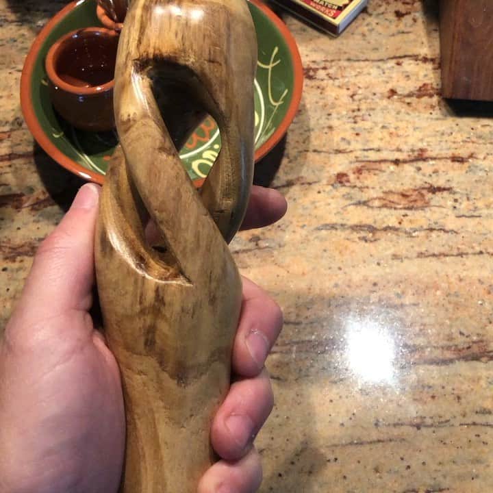 スコット・フォーリーのインスタグラム：「My latest piece. I decided that I’m never really going to use a lot of these hammer heads. They’re really old and trade specific so I decided to take a more artful, less practical crack at this one. Turned out ok!  This is where I put my focus when the kids are at school, my wife is out with girlfriends at lunch and my show’s been cancelled!」
