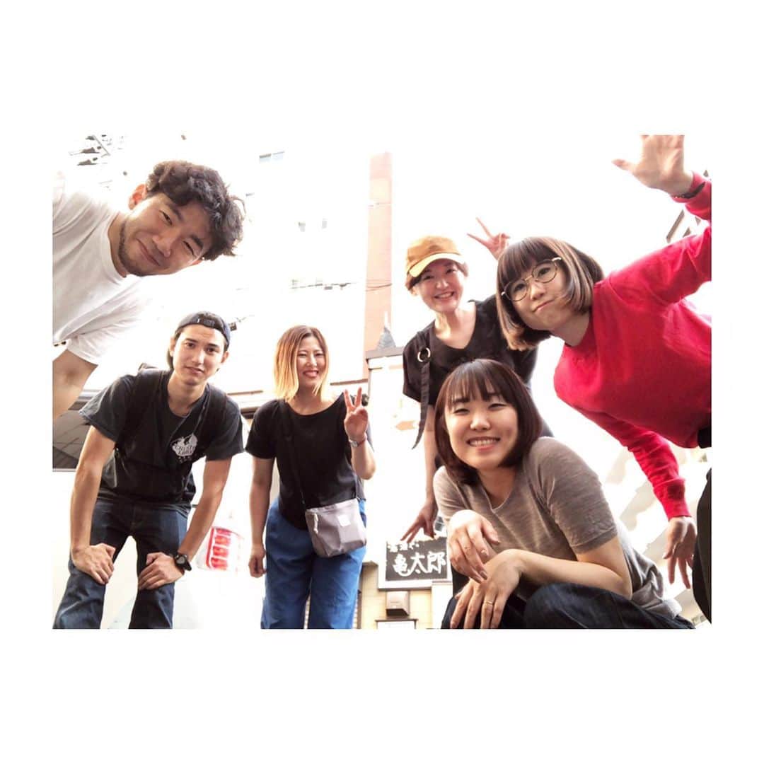 壺坂恵のインスタグラム：「東京満員御礼感謝感激 ビッシャンコ〆 やってることちゃんと伝わるんだなって思ったし、 よりやる気になれました 〝沢山〟もいいけど、 ギュッと愛のある二日間、満腹  #acd_band  #リメンバー昭和  キン界の一番は萩本欽一 次は6/2大阪で待ってますので！」