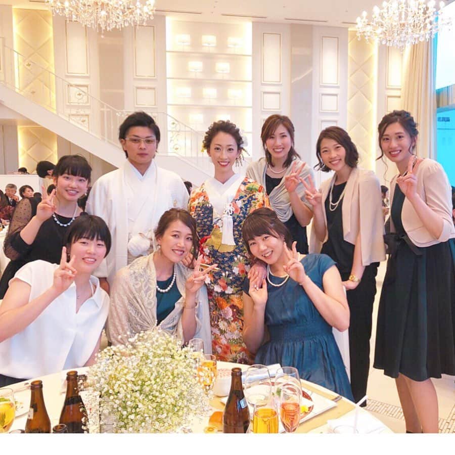 大竹里歩のインスタグラム：「💍 美花の結婚式✨  幸せと笑顔が満ち溢れた本当に素敵な式でしたっ☺️💓 .  友人代表スピーチをまかせて頂き、緊張したけど 何とか終えることが出来て良かったですっ(*^^*)♡ .  みか、本当に綺麗だったな〜♥️ .  懐かしい方々にも会えてとても嬉しかったっ🥰♪ .  #出逢って12年目の仲やまちゃん #スピーチの前ワキ汗びちょびちょ #こうきっちの和装はいかつすぎ笑」