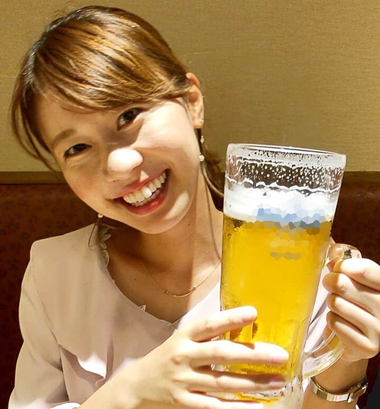 河谷麻瑚さんのインスタグラム写真 - (河谷麻瑚Instagram)「. . 土曜日、東京出張でした🌟！ なんの仕事だったか・・・💓 また今度お伝えしますね😘❤️ . . 仕事終わりの、お疲れビール！ クゥ〜〜！🍻 美味しかった〜〜💓💓 . . #東京出張#北陸新幹線#本日のビール#お疲れビール#うまい#大ジョッキ#中ジョッキ#両方飲みました#石川テレビ#アナウンサー#河谷麻瑚 . . 明日のリフレッシュ、 おでかけ中継😋是非ご覧ください〜！」5月20日 20時26分 - makokawatani