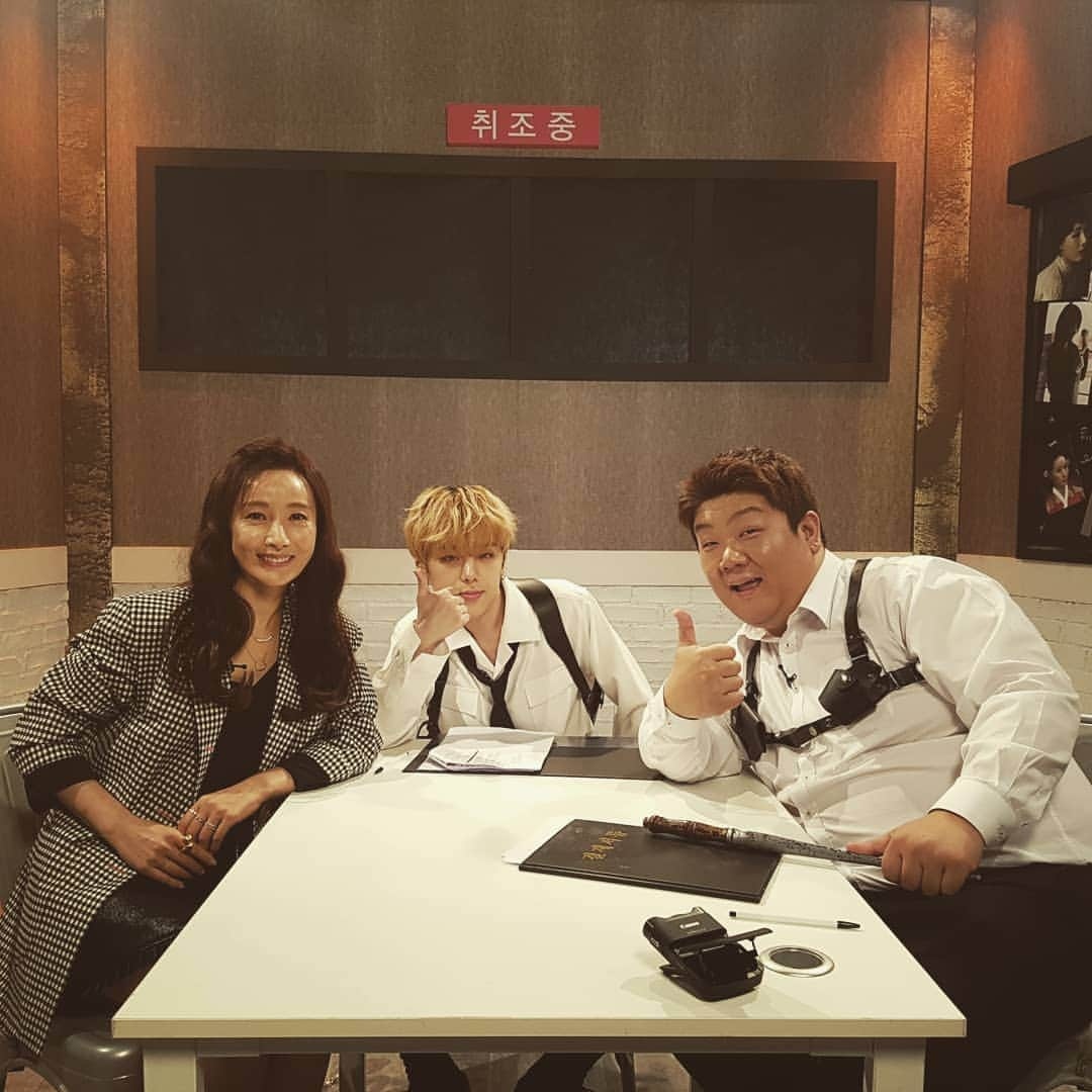 ト・ジウォンのインスタグラム：「#도지원 #dojiwon #kbs2drama #수목드라마📺 #단하나의사랑 #발레단단장 #최영자  #연예가중계 #베테랑#취조실 #유민상 님#장대현 님#레인즈 #만나서반가웠습니다 ~~^-----^*☆ #5월24일#금요일#밤8시30분」