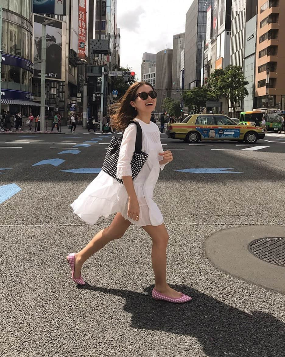 吉竹美聡さんのインスタグラム写真 - (吉竹美聡Instagram)「🍒 お天気良かったので ブリジット下ろしました💕🌸 久しぶりの銀座ショッピング 楽しかった〜☀️ . #repetto#レペット」5月20日 20時43分 - misatoy