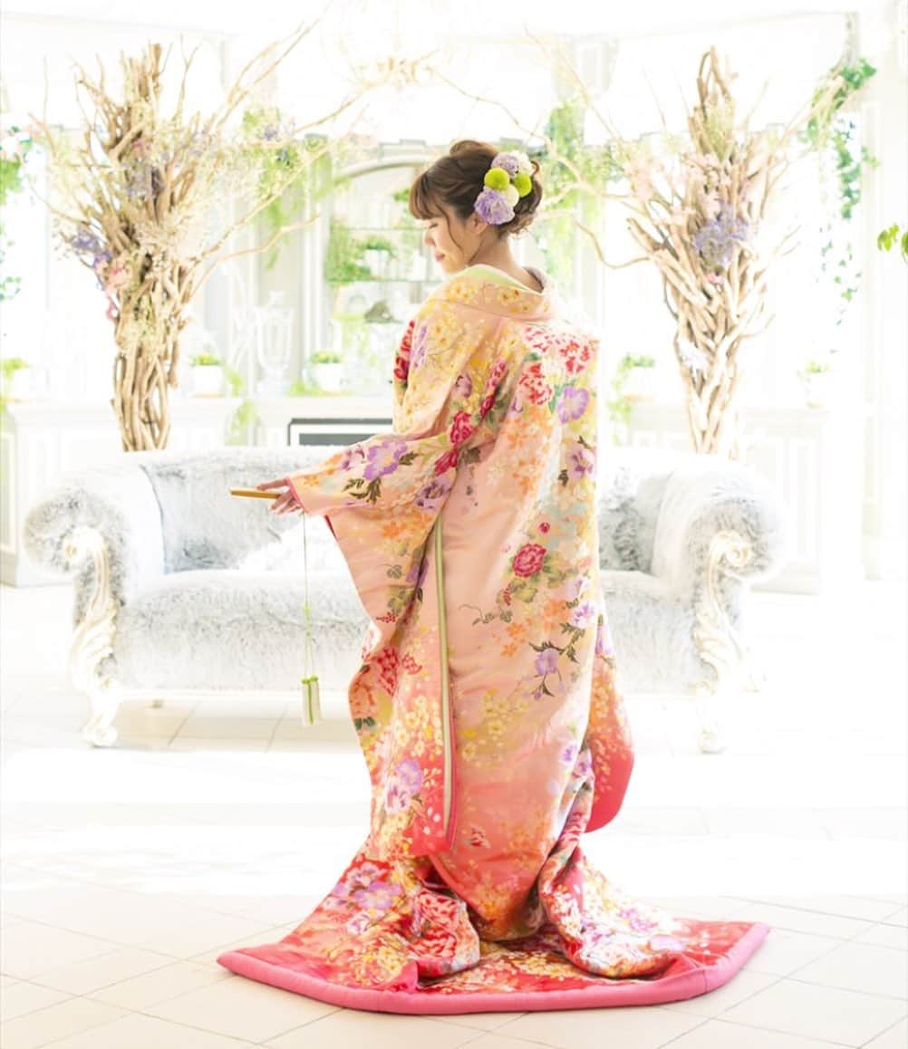 ベストブライダル公式のグルメインスタ