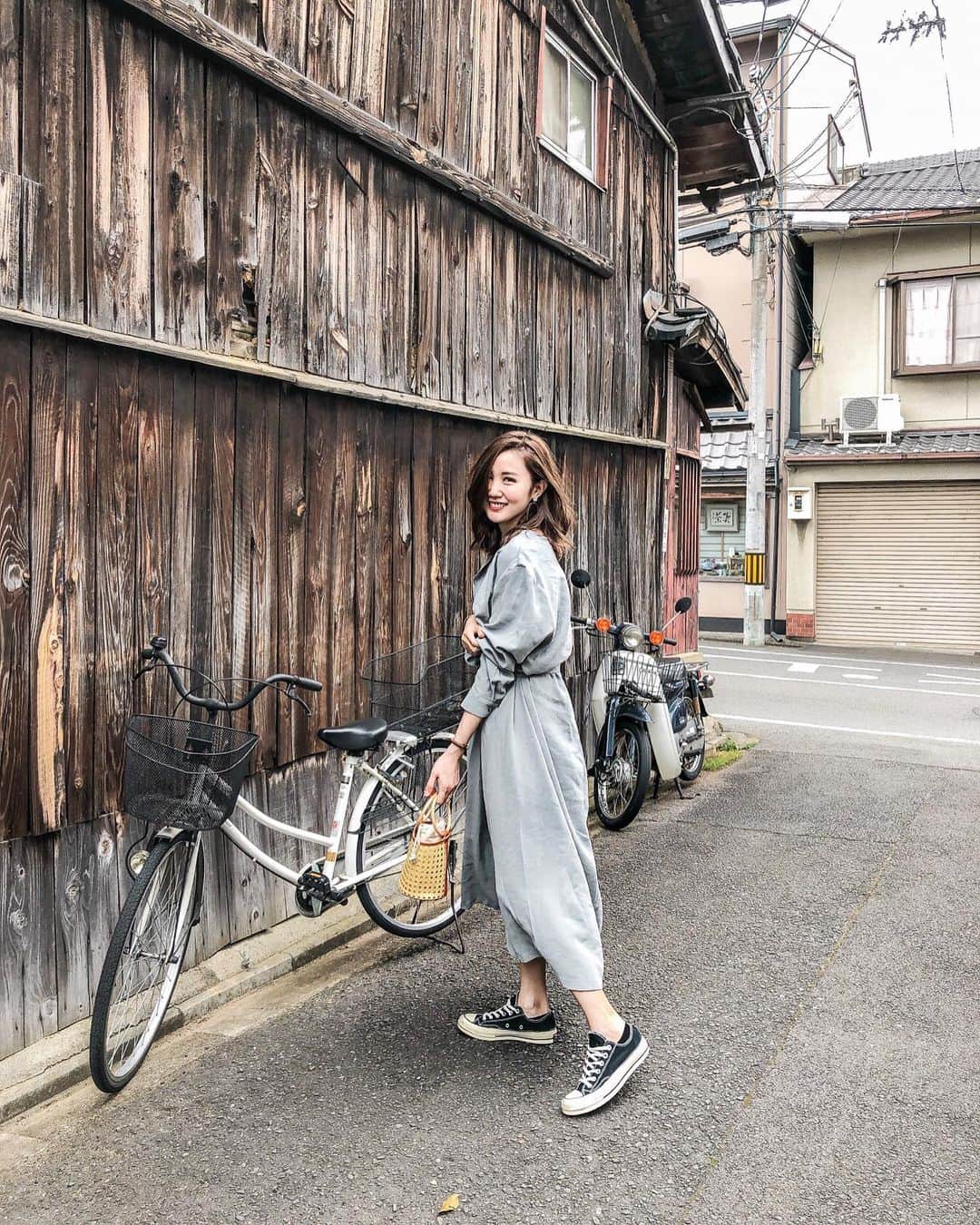 Lilian莉安さんのインスタグラム写真 - (Lilian莉安Instagram)「好久沒來京都💛 OOTD 洋裝⋯ @sis_kid  耳環/包⋯ @dazzlingdazzlin  #outfits #ootd #whatiwore #dazzlingdazzlin #sisandkid #kyoto」5月20日 20時58分 - itslilian1002