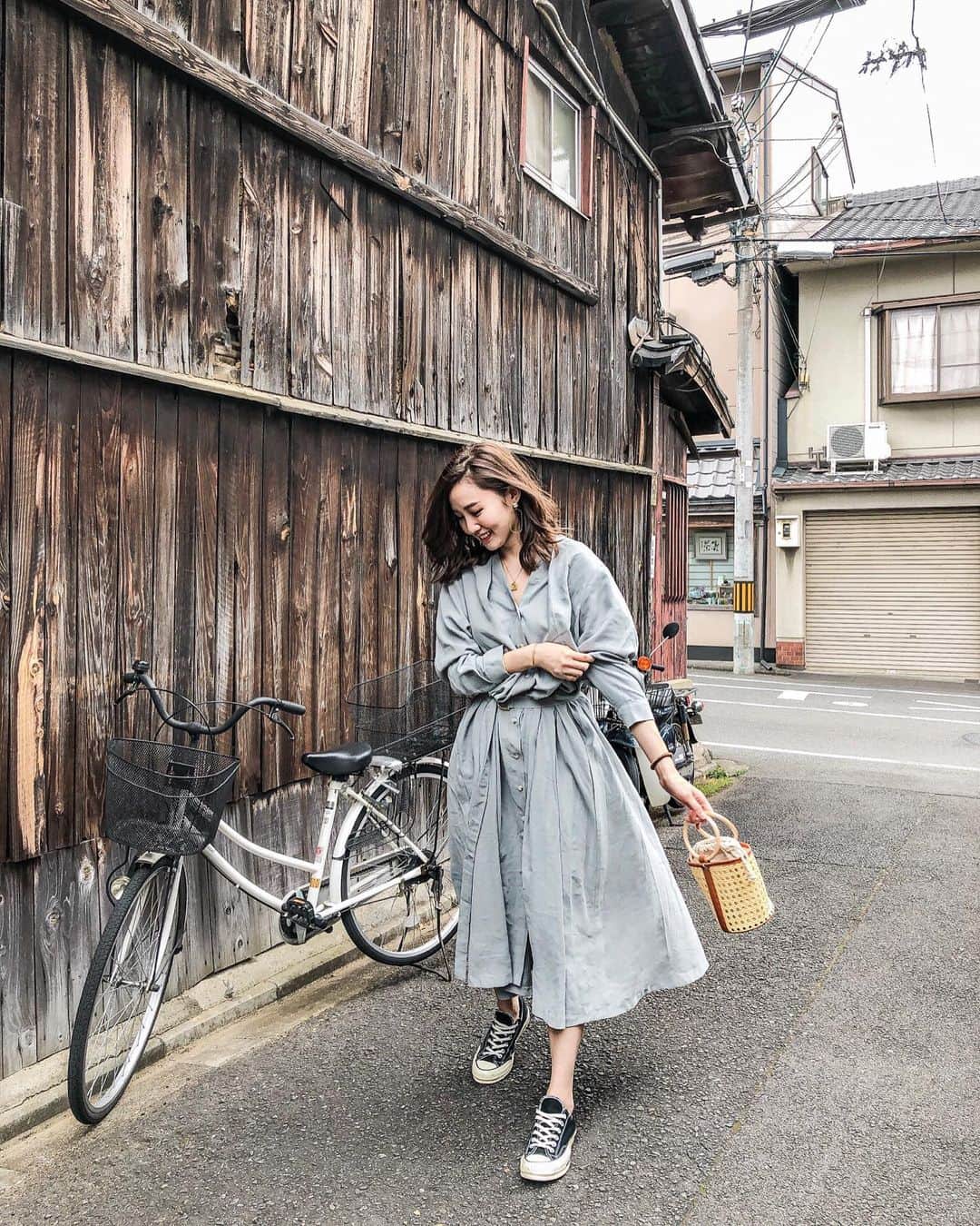 Lilian莉安さんのインスタグラム写真 - (Lilian莉安Instagram)「好久沒來京都💛 OOTD 洋裝⋯ @sis_kid  耳環/包⋯ @dazzlingdazzlin  #outfits #ootd #whatiwore #dazzlingdazzlin #sisandkid #kyoto」5月20日 20時58分 - itslilian1002