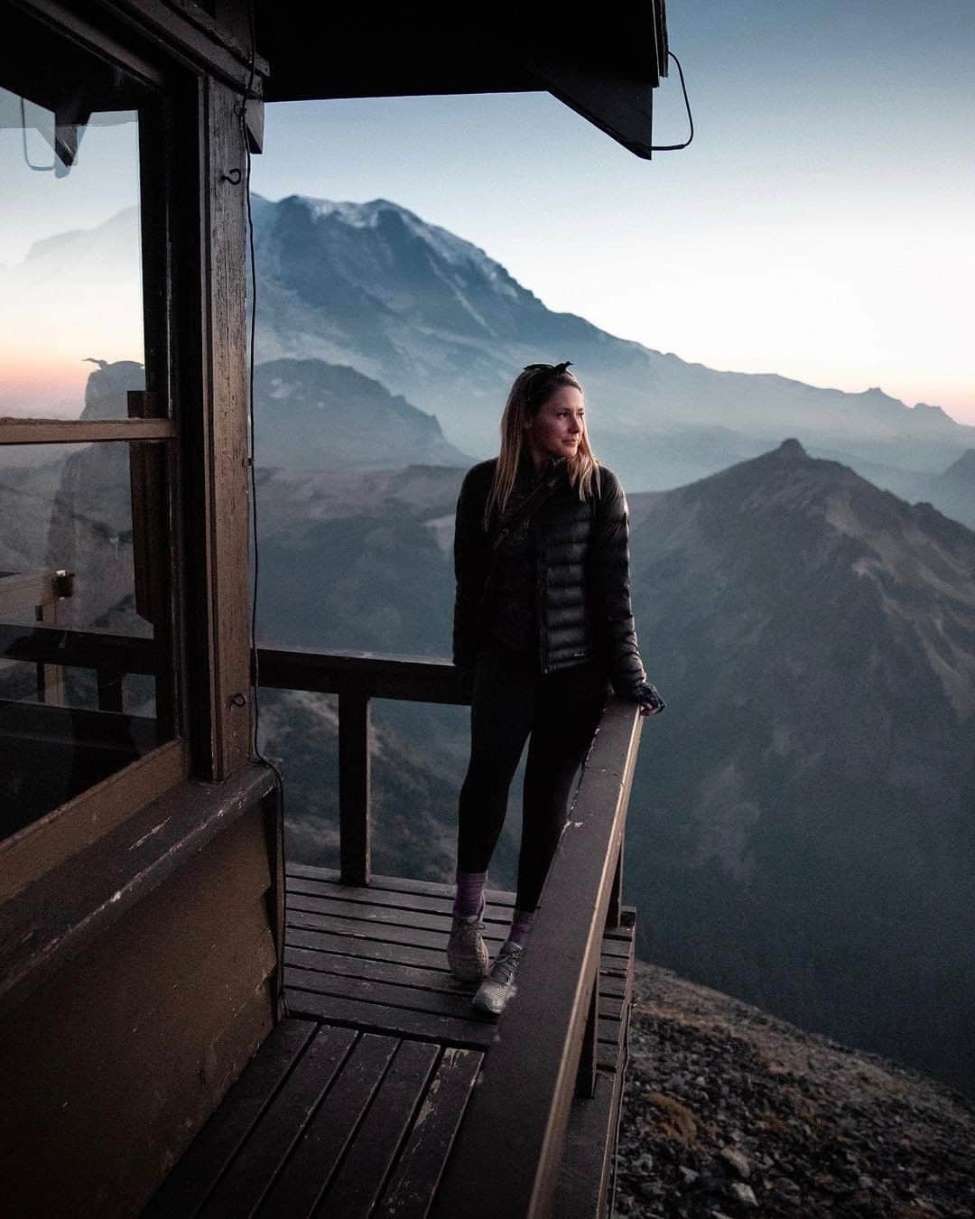 REIさんのインスタグラム写真 - (REIInstagram)「Are you ready for summer sunsets?  Photo: @bkenning in Mount Rainier National Park, #Washington. #OptOutside」5月20日 21時05分 - rei