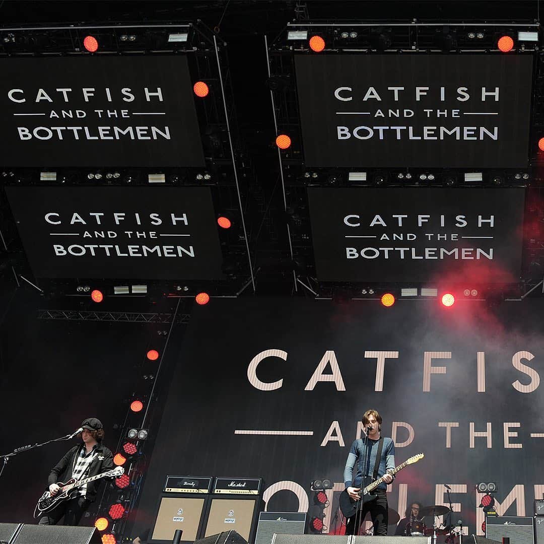BBC Radioさんのインスタグラム写真 - (BBC RadioInstagram)「@catfishandthebottlemen were incredible at Big Weekend in 2016 🙌 We can’t wait to see them again on Sunday 🕺」5月20日 21時32分 - bbcradio1
