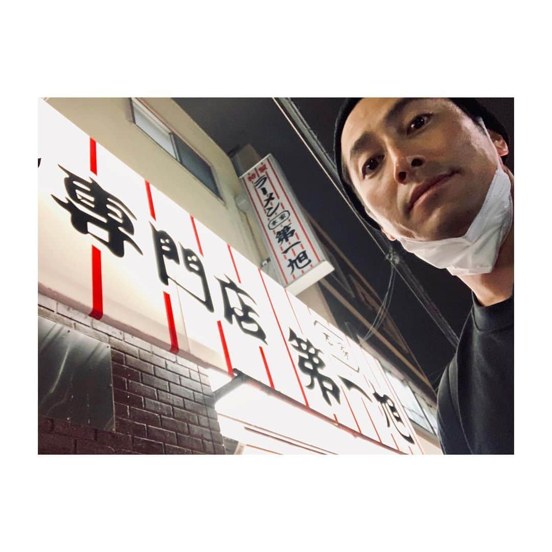 肥野竜也さんのインスタグラム写真 - (肥野竜也Instagram)「【IN 京都】 ⁑ 前乗り京都〜 知人に紹介されたラーメン「第一旭」へ夜な夜な… ヘビーだった😅 ⁑ #肥野LIFE #肥野自撮り #京都 #前乗り #ラーメン #第一旭 #朝から胃もたれ」5月21日 8時03分 - tatsuya_hino