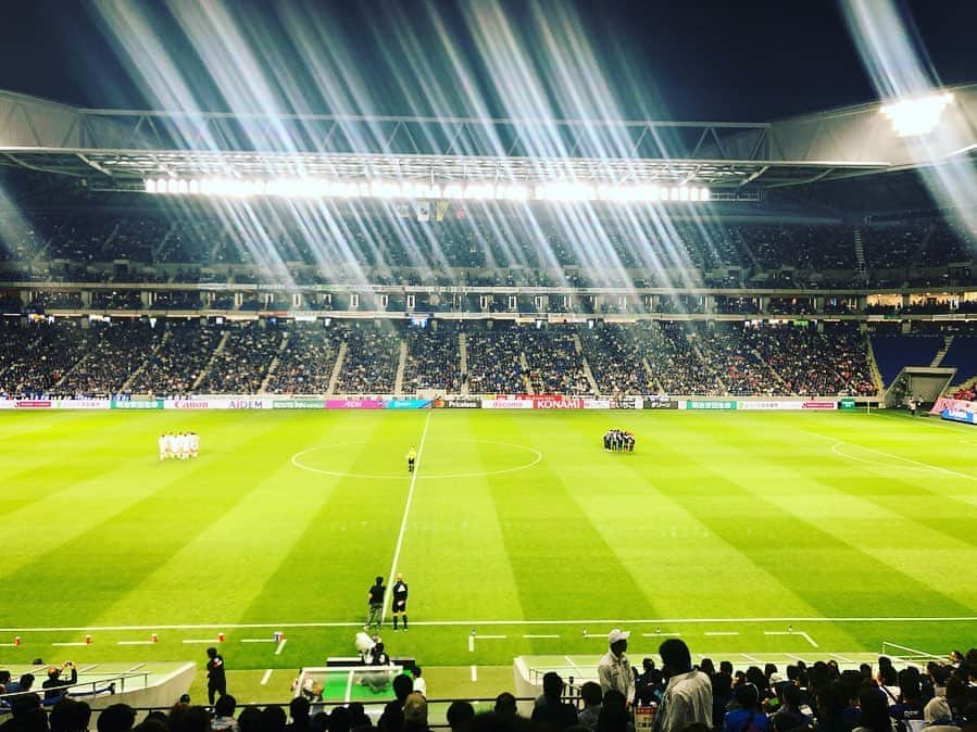 青木愛さんのインスタグラム写真 - (青木愛Instagram)「大阪ダービー⚽️⚡️💙🖤vs🌸﻿ ﻿﻿ 週末は余韻に浸ってました♡﻿ ほんま最高やったね😎🌈」5月20日 23時40分 - aiaoki_official