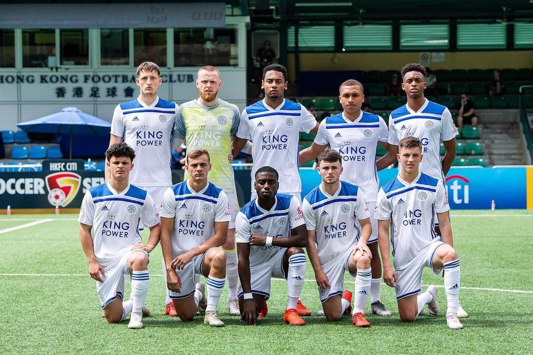 レスター・シティFCさんのインスタグラム写真 - (レスター・シティFCInstagram)「🔵⚪️ . . . . A week-long stay for #lcfc’s youngsters in Hong Kong ended with a runners-up finish in the HKFC Citi Soccer Sevens Shield 🇭🇰 . . . #hksoccer7s」5月20日 23時47分 - lcfc