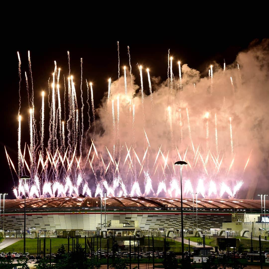 ユヴェントスFCさんのインスタグラム写真 - (ユヴェントスFCInstagram)「What a #W8NDERFUL show last night at our home! 😍🎆」5月21日 0時08分 - juventus