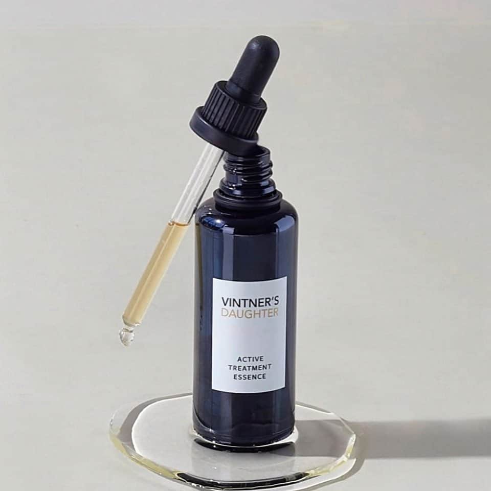 レイラニ・ビショップのインスタグラム：「I am so excited to help launch @vintnersdaughter new product #activetreatmentessence @botanicabazaar today :) . We are beyond proud to have our little store picked along with 20 others nationwide to exclusively launch the already highly coveted ESSENCE for 4 months! . Follow @botanicabazaar stories as the founder @april_gargiulo takes over for the day to share her process with you :) . Oh! I also wrote my first blog for Botanica on April and dug deep into the formulation process which was beyond exciting for me! 🤓🧐🤓🧐🤓...link in bio!」