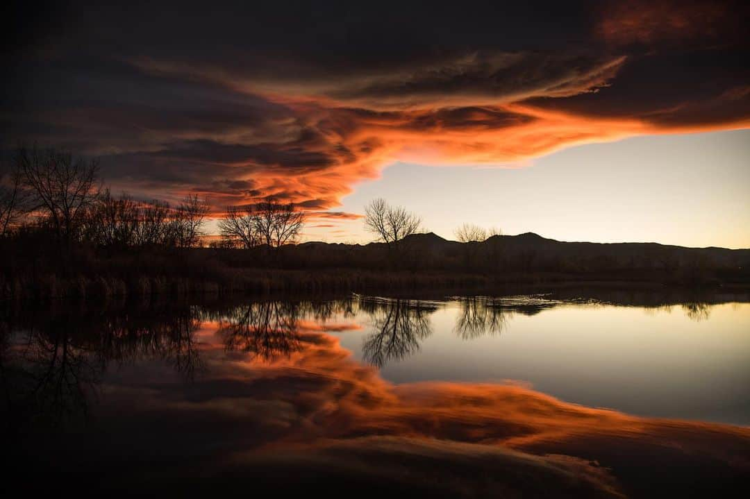 アンジー・ペインさんのインスタグラム写真 - (アンジー・ペインInstagram)「Close to home. Some of my favorite spots to shoot photos are just a few miles from my doorstep, and as a result I have hundreds of pictures from here in Boulder, CO that have never seen the light of day. So, how about another collection to start the week? • • • • • #boulderco @boulderosmp」5月21日 0時35分 - angelajpayne