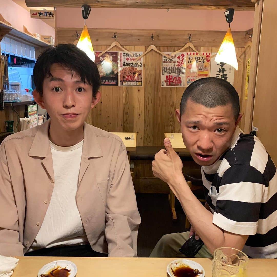 池田真一のインスタグラム：「今井の写真の写り方がおもんな過ぎて真輝志がびっくりしてる！」