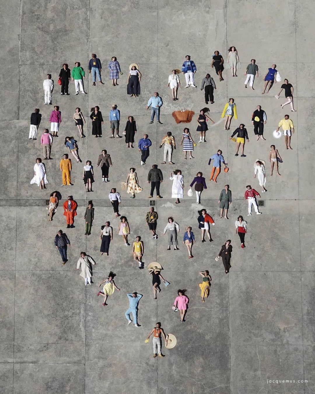 ジャックムスさんのインスタグラム写真 - (ジャックムスInstagram)「The JACQUEMUS team last week in Paris. “ 10 years of Love, 10 years of Poetry, 10 years of Independence,  10  years of Family, 10 years of Beliefs, 10 years of Sharing, 10 years of Freedom,  10 years of Smiles,  With you, thank you”  Simon  JACQUEMUS is happy to announce the celebration of the House’s 10-Year anniversary. The Spring-Summer 2020 show will be taking place on Monday, June 24th in Provence, South of France. On this occasion, womenswear and menswear will be walking down the catwalk hand in hand.」5月21日 1時00分 - jacquemus