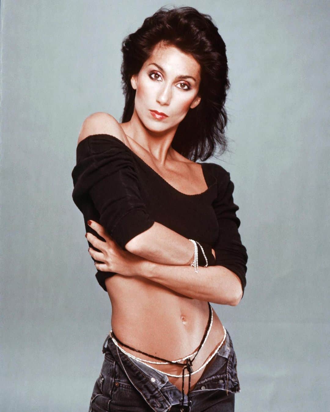 Huffington Postさんのインスタグラム写真 - (Huffington PostInstagram)「Happy birthday to the one and only @cher. Here's a look at her career over the years. 💙 What's your favorite Cher song or movie of all time? 👇 // 📸: Getty Images」5月21日 1時14分 - huffpost