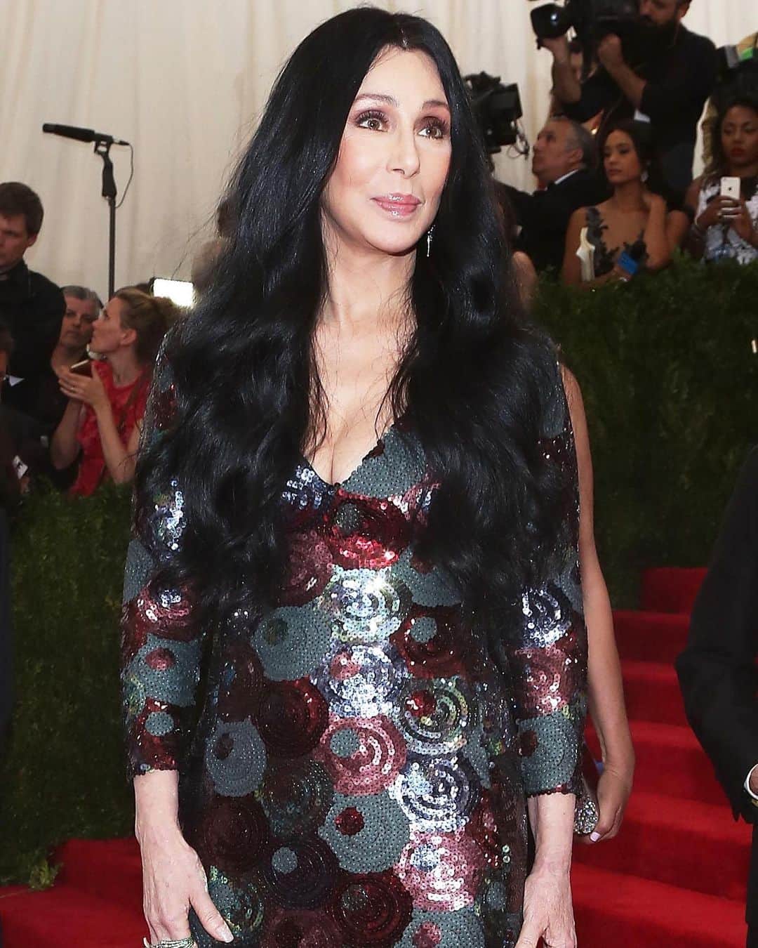 Huffington Postさんのインスタグラム写真 - (Huffington PostInstagram)「Happy birthday to the one and only @cher. Here's a look at her career over the years. 💙 What's your favorite Cher song or movie of all time? 👇 // 📸: Getty Images」5月21日 1時14分 - huffpost