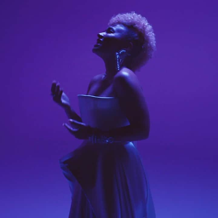 Emeli Sandéのインスタグラム：「Only 3 days to go till you get to watch this in full. #ExtraordinaryBeing out this Thursday 23.05 🔥 #DarkPhoenix @20centuryfoxuk @xmenmovies」